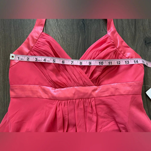 NWT Badgley Mischka Halter flowy chiffon dress with shirred bust Coral Size 10 - Picture 9 of 11